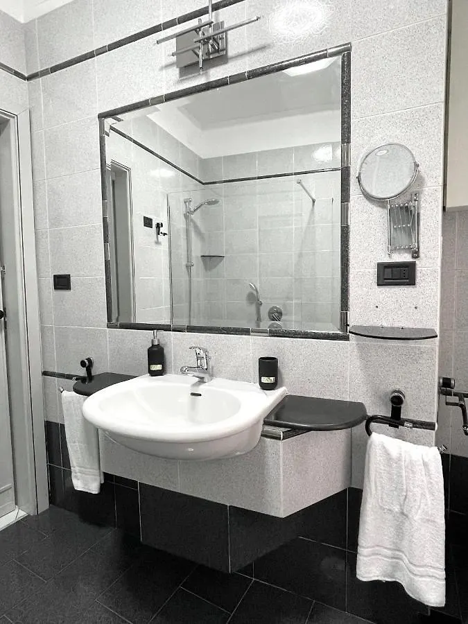 Madras Apartment San Giorgio a Cremano 0*,