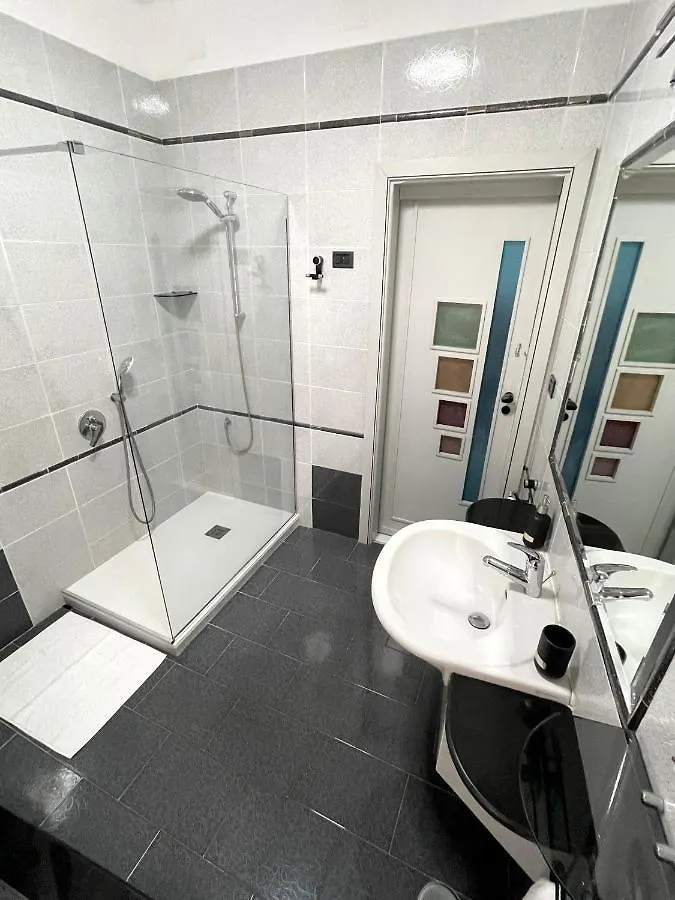 Madras Apartment San Giorgio a Cremano Italy